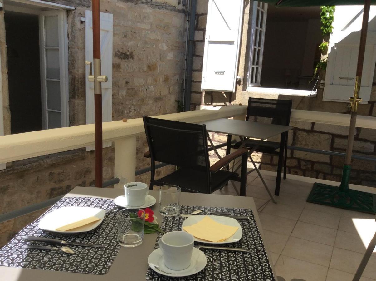 La Terrasse, Centre St-Antonin Bed & Breakfast Сент-Антонен Екстериор снимка